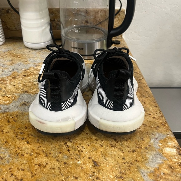 Sorel Women's Explorer Defy Low size 8 - Picture 4 of 9